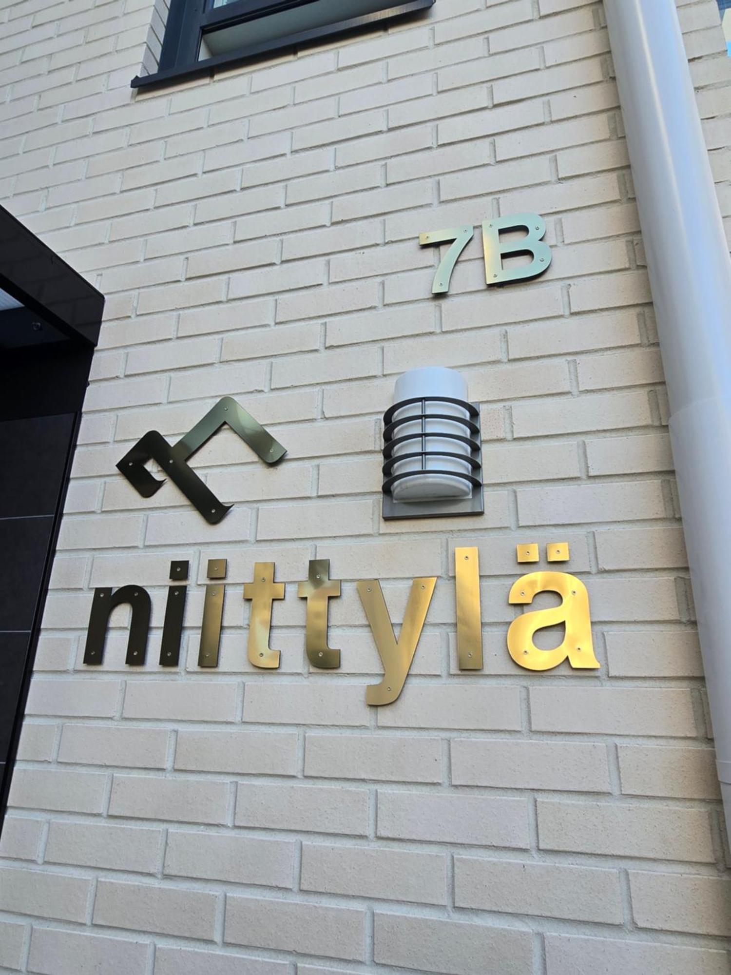 Uusi Kotoisa Kaksio Yksityissaunalla Rovaniemi Exterior photo